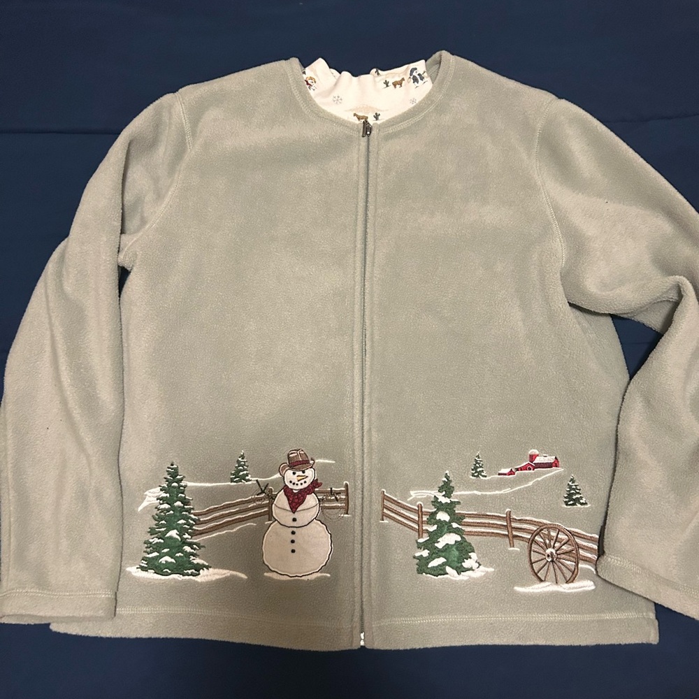 Croft & Barrow White Shirt with Winter Motif